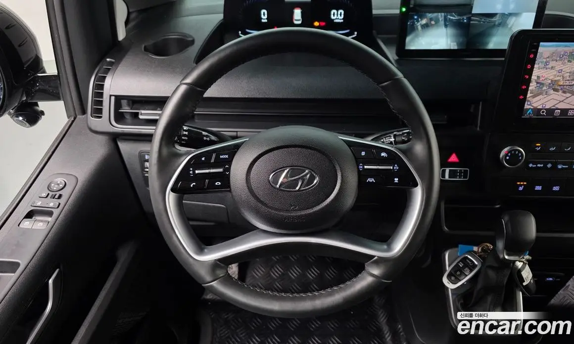 Hyundai Staria 2024 2.2 автомат (гидро), фото 13