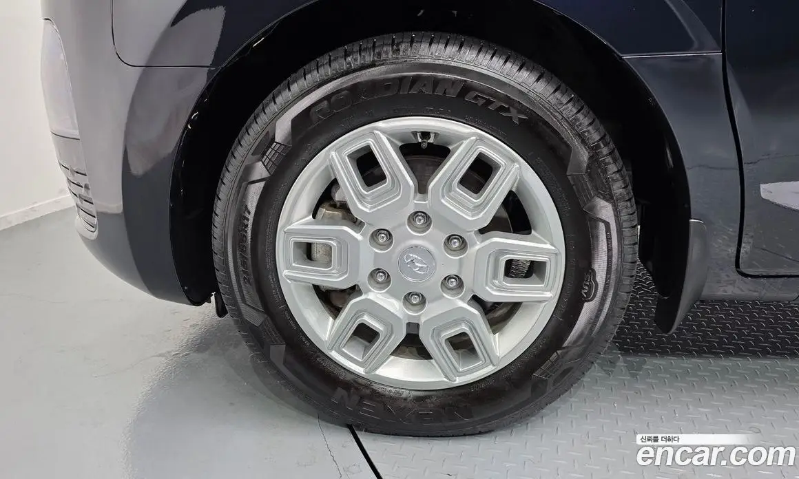 Hyundai Staria 2024 2.2 автомат (гидро), фото 5