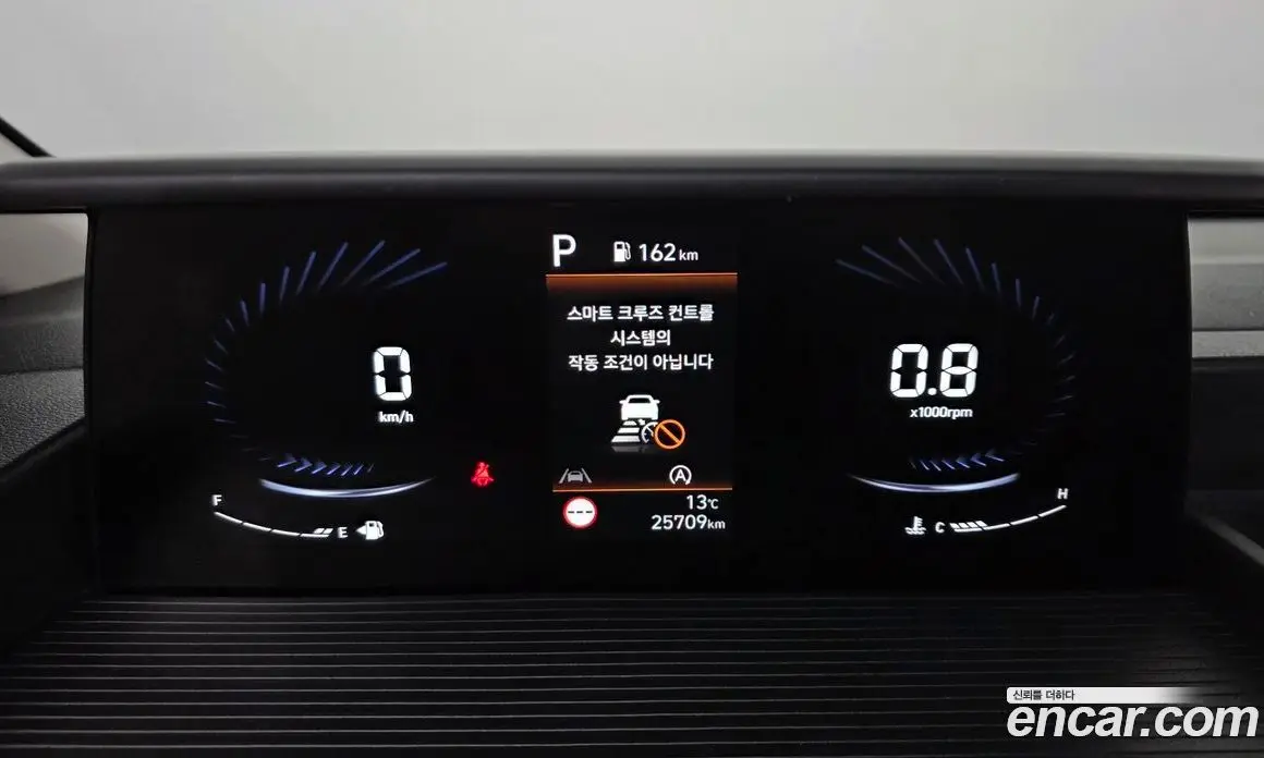 Hyundai Staria 2024 2.2 автомат (гидро), фото 8