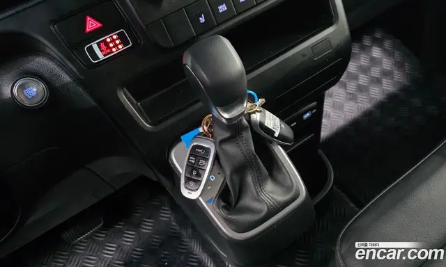 Hyundai Staria 2024 2.2 автомат (гидро), миниатюра 9