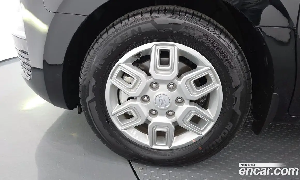 Hyundai Staria 2024 2.2 автомат (гидро), фото 4