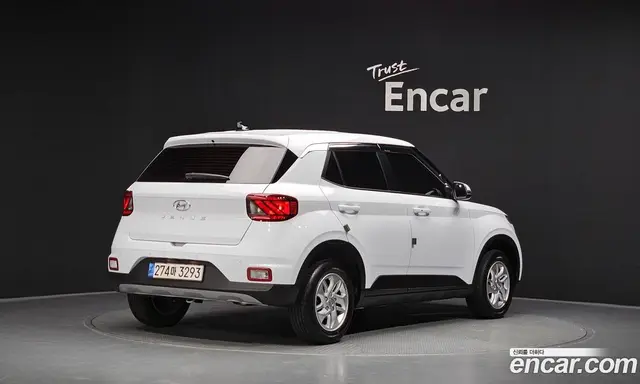 Hyundai Venue 2022 1.6 автомат (гидро), миниатюра 2
