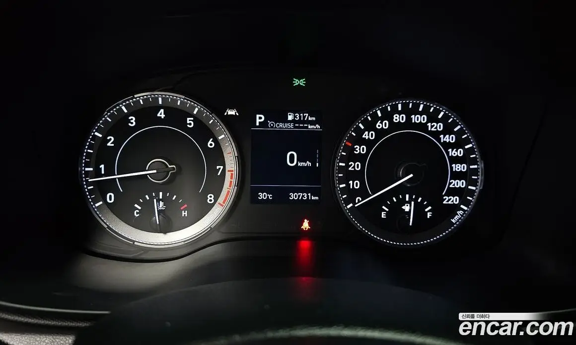 Hyundai Venue 2022 1.6 автомат (гидро), фото 11