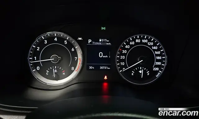 Hyundai Venue 2022 1.6 автомат (гидро), миниатюра 11