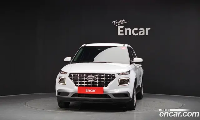 Hyundai Venue 2022 1.6 автомат (гидро), миниатюра 3