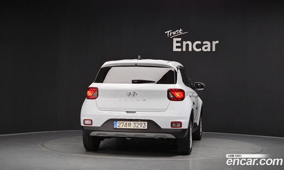 Hyundai Venue 2022 1.6 автомат (гидро), фото 4