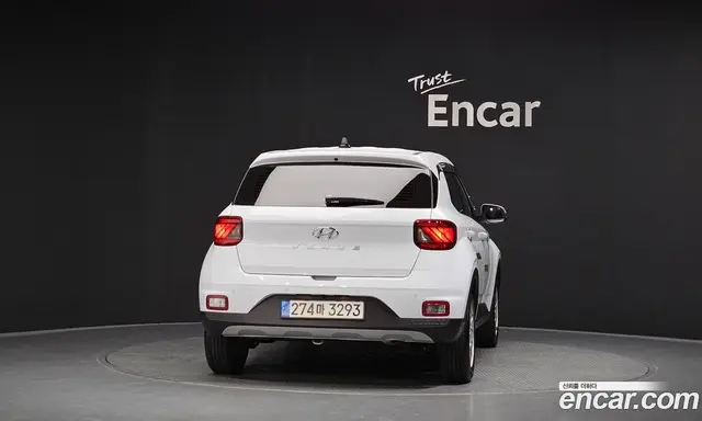 Hyundai Venue 2022 1.6 автомат (гидро), миниатюра 4