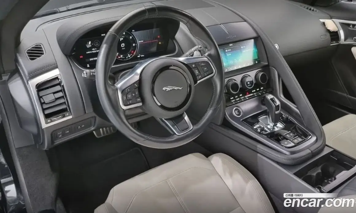 Jaguar F-Type 2023 2.0 автомат (гидро), фото 12 Jaguar F-Type 2023 2.0 автомат (гидро), фото 12