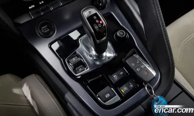 Jaguar F-Type 2023 2.0 автомат (гидро), миниатюра 9 Jaguar F-Type 2023 2.0 автомат (гидро), миниатюра 9