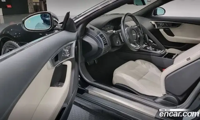 Jaguar F-Type 2023 2.0 автомат (гидро), миниатюра 10 Jaguar F-Type 2023 2.0 автомат (гидро), миниатюра 10