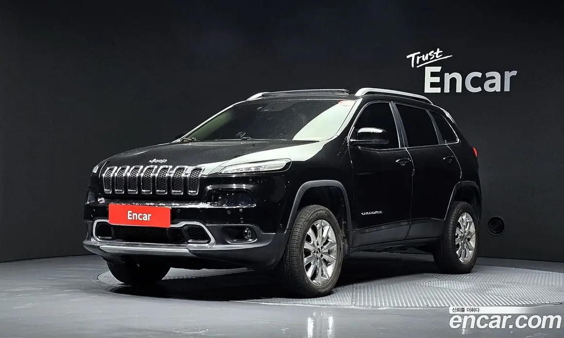 Jeep Cherokee 2015 2.0 автомат (гидро), фото 1 Jeep Cherokee 2015 2.0 автомат (гидро), фото 1
