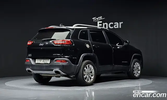 Jeep Cherokee 2015 2.0 автомат (гидро), миниатюра 2 Jeep Cherokee 2015 2.0 автомат (гидро), миниатюра 2