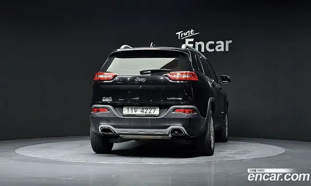 Jeep Cherokee 2015 2.0 автомат (гидро), миниатюра 4 Jeep Cherokee 2015 2.0 автомат (гидро), миниатюра 4