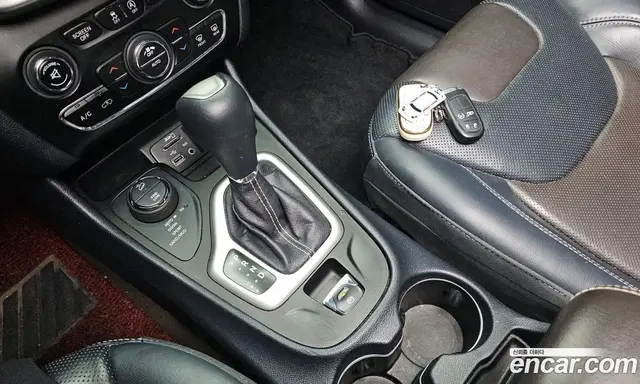 Jeep Cherokee 2015 2.0 автомат (гидро), миниатюра 9 Jeep Cherokee 2015 2.0 автомат (гидро), миниатюра 9