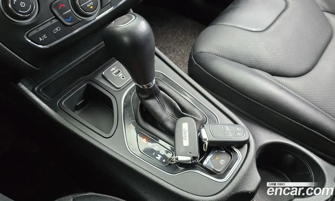 Jeep Cherokee 2022 2.4 автомат (гидро), фото 12 Jeep Cherokee 2022 2.4 автомат (гидро), фото 12