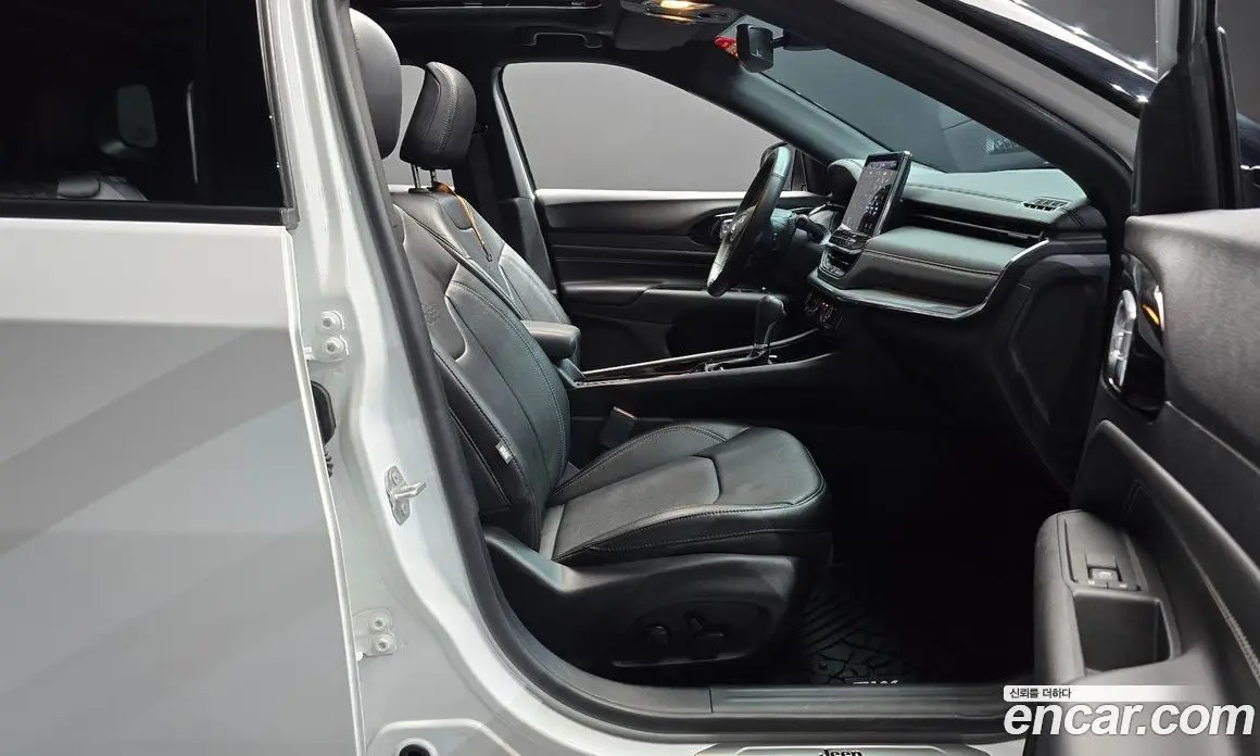 Jeep Compass 2022 2.4 автомат (гидро), фото 16 Jeep Compass 2022 2.4 автомат (гидро), фото 16