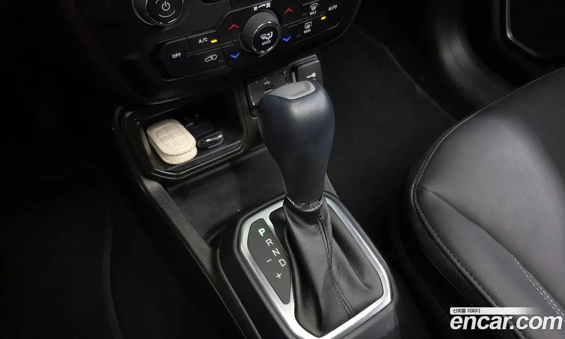 Jeep Renegade 2023 1.3 автомат (гидро), фото 12