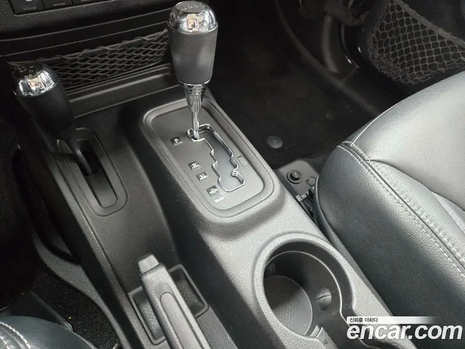 Jeep Wrangler 2016 3.6 автомат (гидро), фото 15 Jeep Wrangler 2016 3.6 автомат (гидро), фото 15