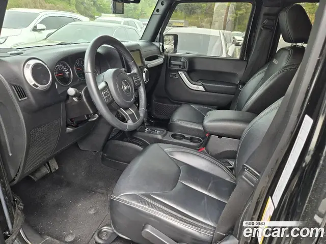 Jeep Wrangler 2016 3.6 автомат (гидро), миниатюра 9 Jeep Wrangler 2016 3.6 автомат (гидро), миниатюра 9