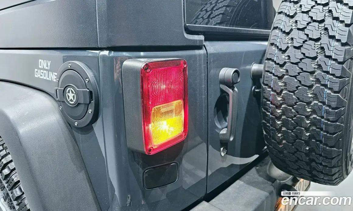 Jeep Wrangler 2017 3.6 автомат (гидро), фото 9 Jeep Wrangler 2017 3.6 автомат (гидро), фото 9