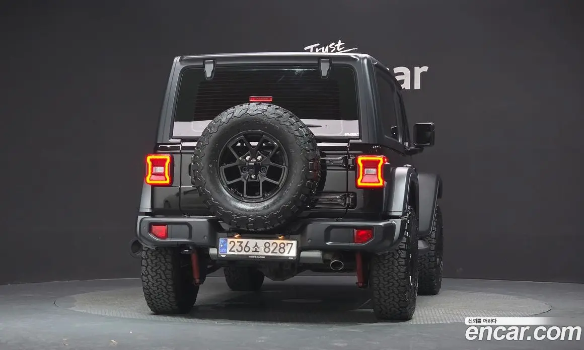 Jeep Wrangler 2024 2.0 автомат (гидро), фото 4 Jeep Wrangler 2024 2.0 автомат (гидро), фото 4