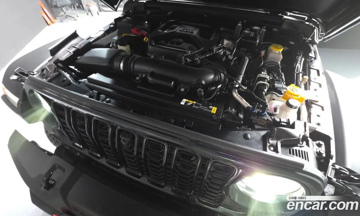 Jeep Wrangler 2024 2.0 автомат (гидро), фото 6 Jeep Wrangler 2024 2.0 автомат (гидро), фото 6