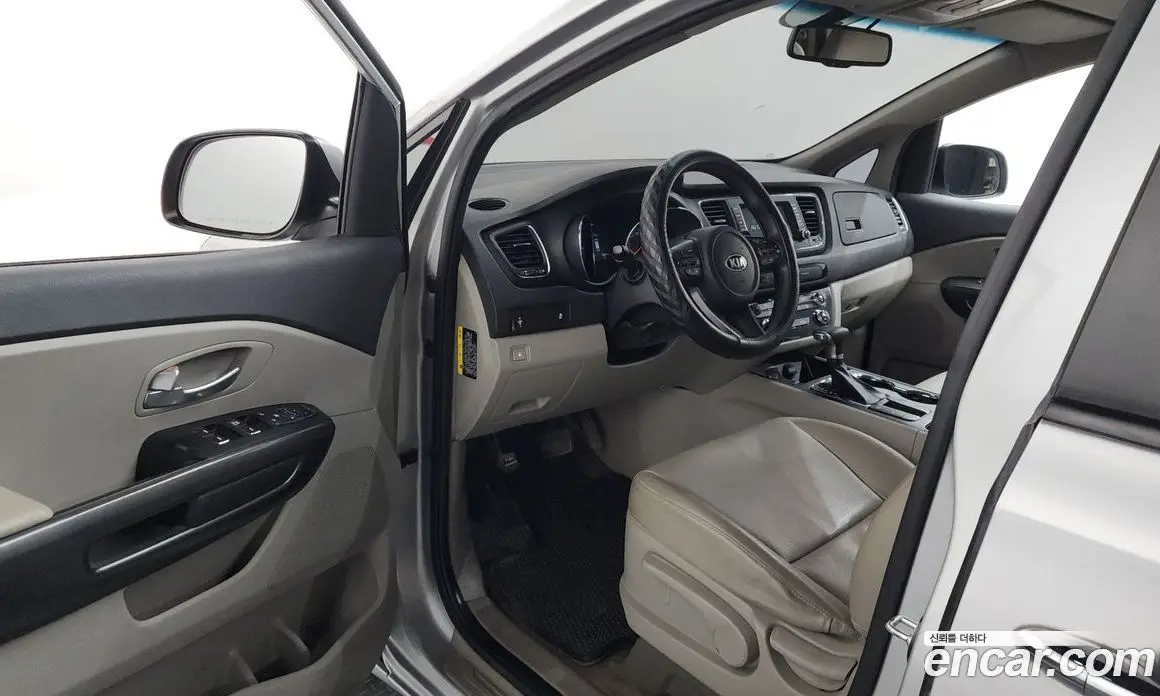 Kia Carnival 2020 2.2 автомат (гидро), фото 13