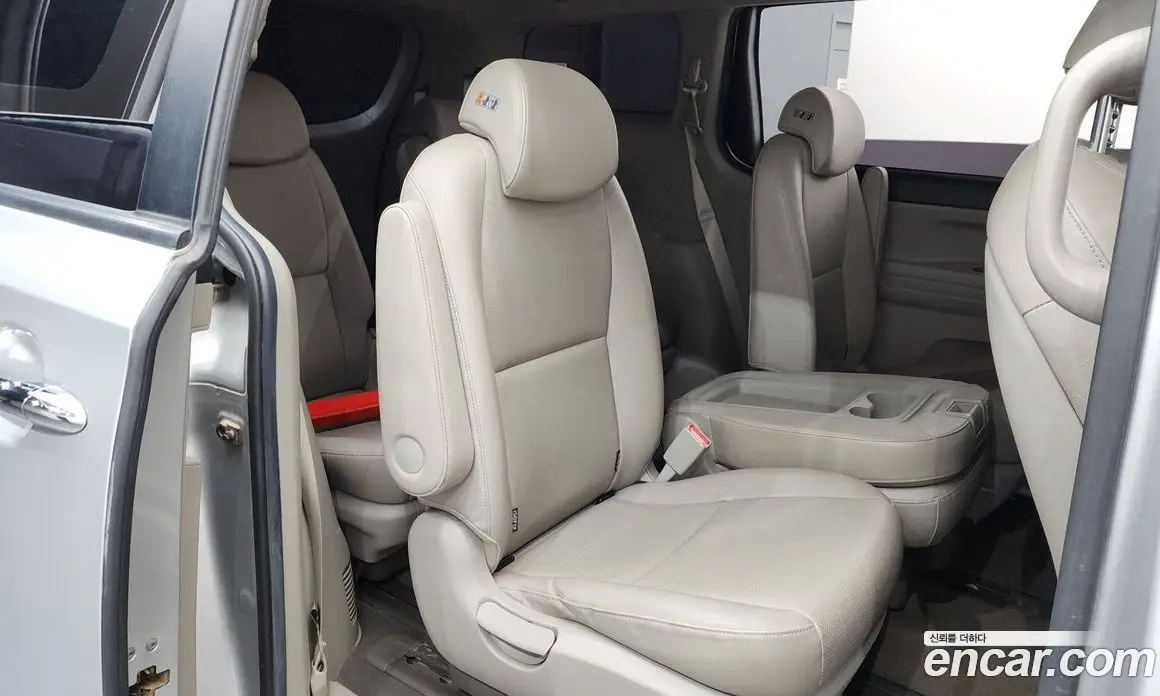 Kia Carnival 2020 2.2 автомат (гидро), фото 17