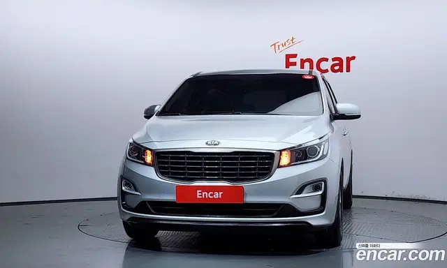 Kia Carnival 2020 2.2 автомат (гидро), миниатюра 3