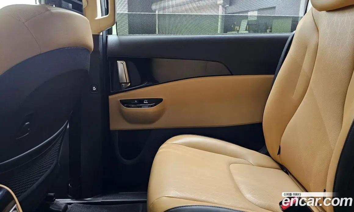 Kia Carnival 2022 2.2 автомат (гидро), фото 15