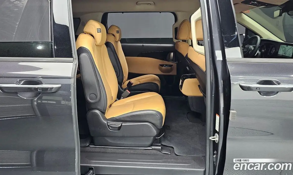 Kia Carnival 2022 2.2 автомат (гидро), фото 18