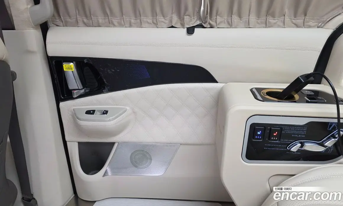 Kia Carnival 2024 1.6 автомат (гидро), фото 15