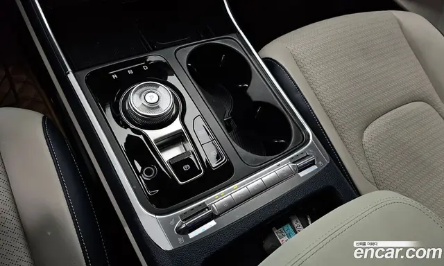 Kia Carnival 2024 1.6 автомат (гидро), миниатюра 12