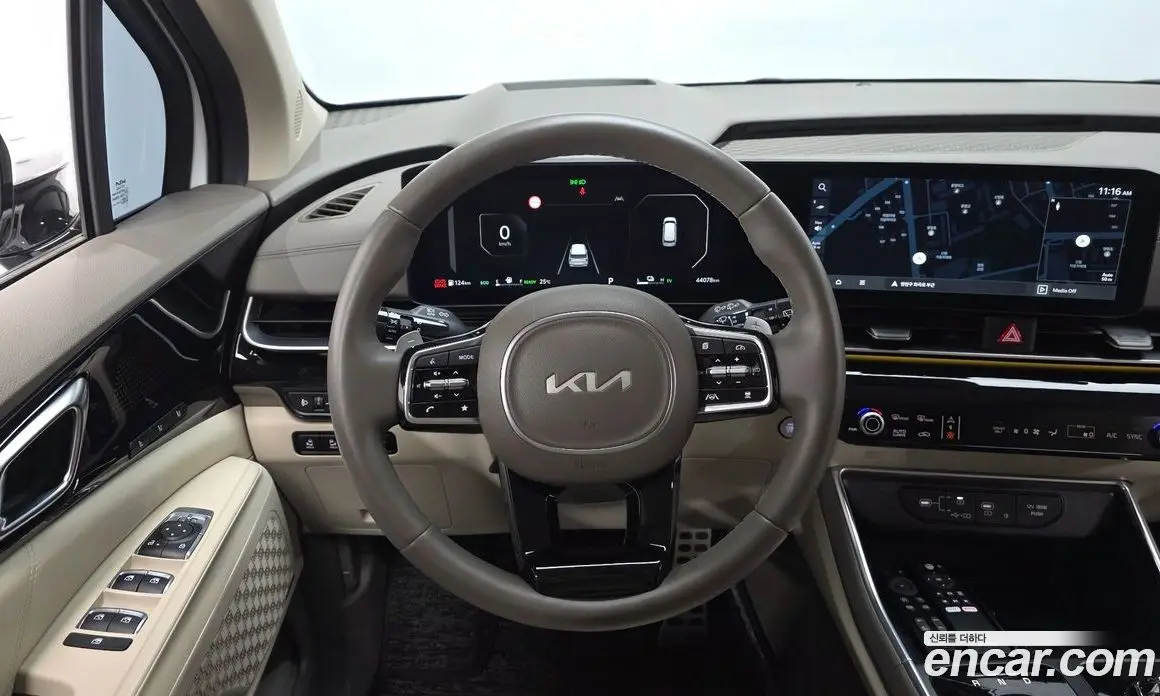 Kia Carnival 2024 1.6 автомат (гидро), фото 19