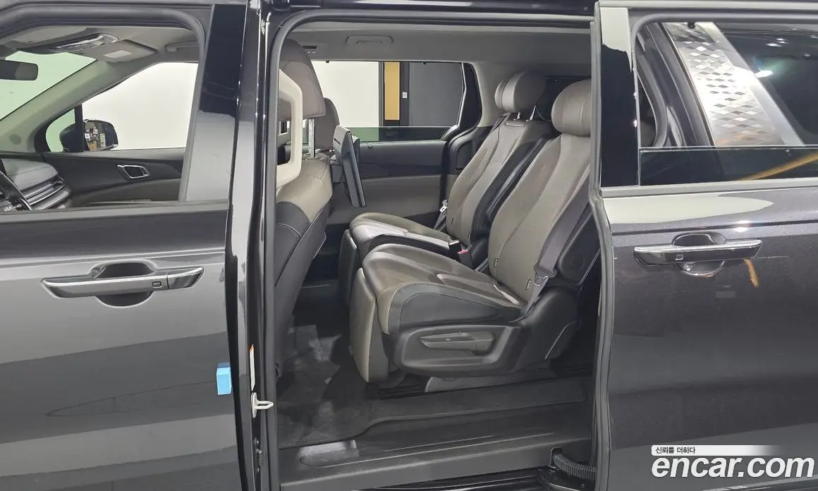 Kia Carnival 2025 3.5 автомат (гидро), фото 17 Kia Carnival 2025 3.5 автомат (гидро), фото 17