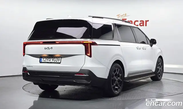 Kia Carnival, 2025, 31 639 км