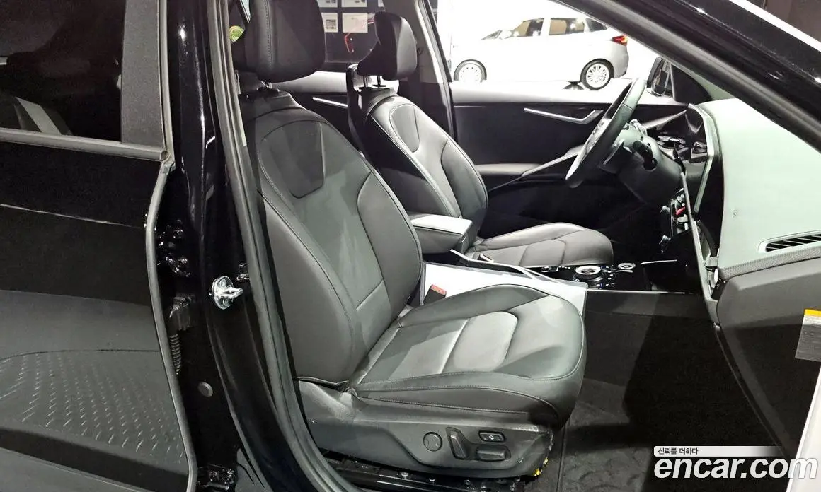 Kia Niro 2023 0.2 автомат (гидро), фото 16 Kia Niro 2023 0.2 автомат (гидро), фото 16