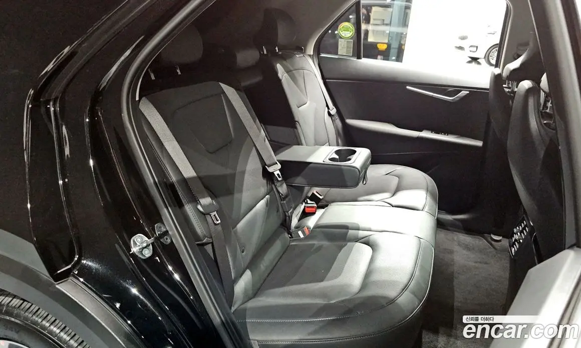 Kia Niro 2023 0.2 автомат (гидро), фото 17 Kia Niro 2023 0.2 автомат (гидро), фото 17