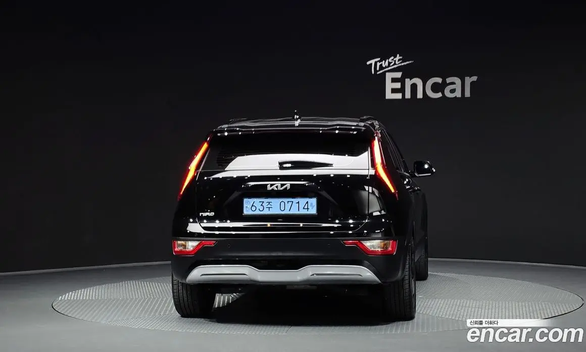 Kia Niro 2023 0.2 автомат (гидро), фото 4 Kia Niro 2023 0.2 автомат (гидро), фото 4