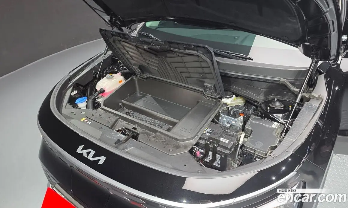 Kia Niro 2023 0.2 автомат (гидро), фото 6 Kia Niro 2023 0.2 автомат (гидро), фото 6