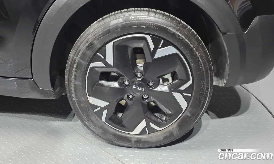 Kia Niro 2023 0.2 автомат (гидро), фото 7 Kia Niro 2023 0.2 автомат (гидро), фото 7