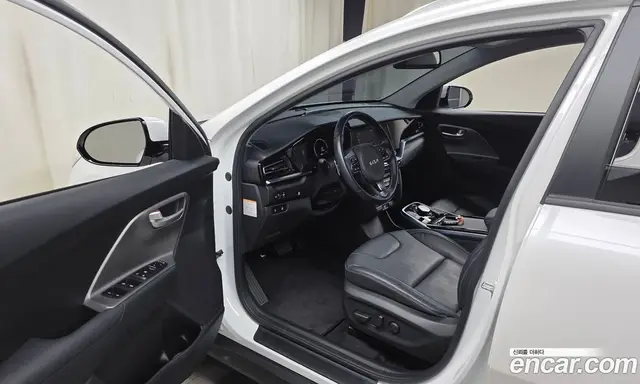 Kia Niro 2023 0.2 автомат (гидро), миниатюра 12