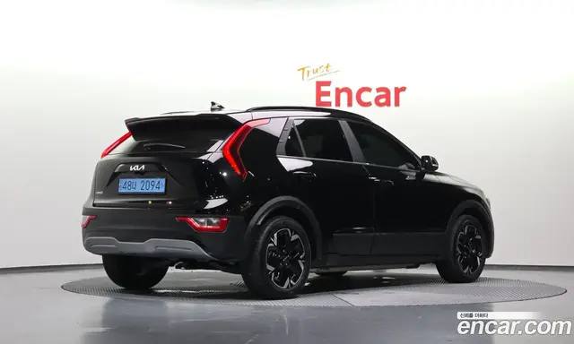 Kia Niro, 2023, 8 839 км