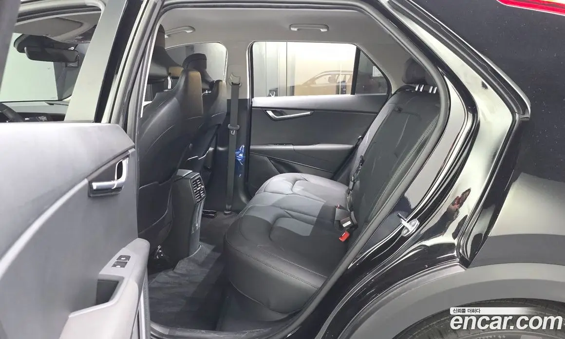 Kia Niro 2023 0.2 автомат (гидро), фото 15 Kia Niro 2023 0.2 автомат (гидро), фото 15