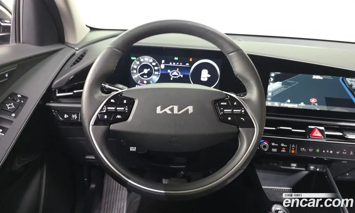 Kia Niro 2023 0.2 автомат (гидро), фото 18 Kia Niro 2023 0.2 автомат (гидро), фото 18