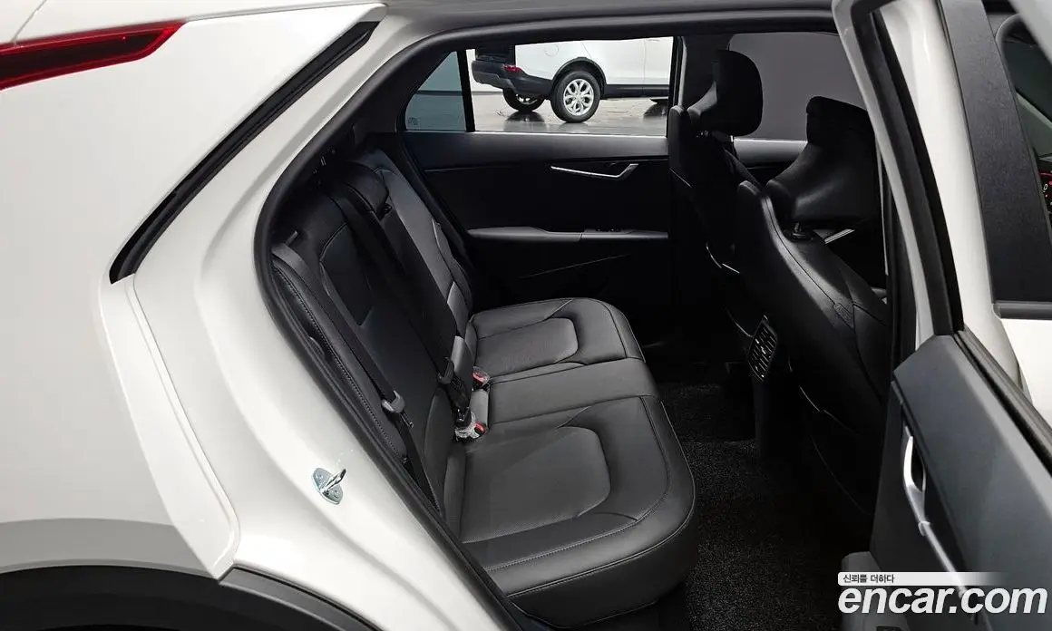 Kia Niro 2025 1.6 автомат (гидро), фото 16