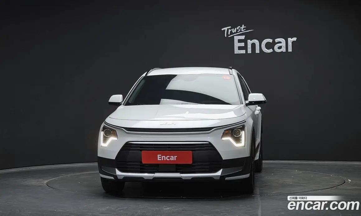 Kia Niro 2025 1.6 автомат (гидро), фото 3