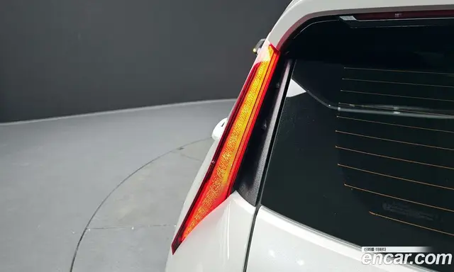Kia Niro 2025 1.6 автомат (гидро), миниатюра 9