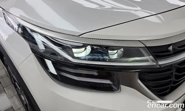 Kia Seltos 2025 1.6 автомат (гидро), миниатюра 8 Kia Seltos 2025 1.6 автомат (гидро), миниатюра 8