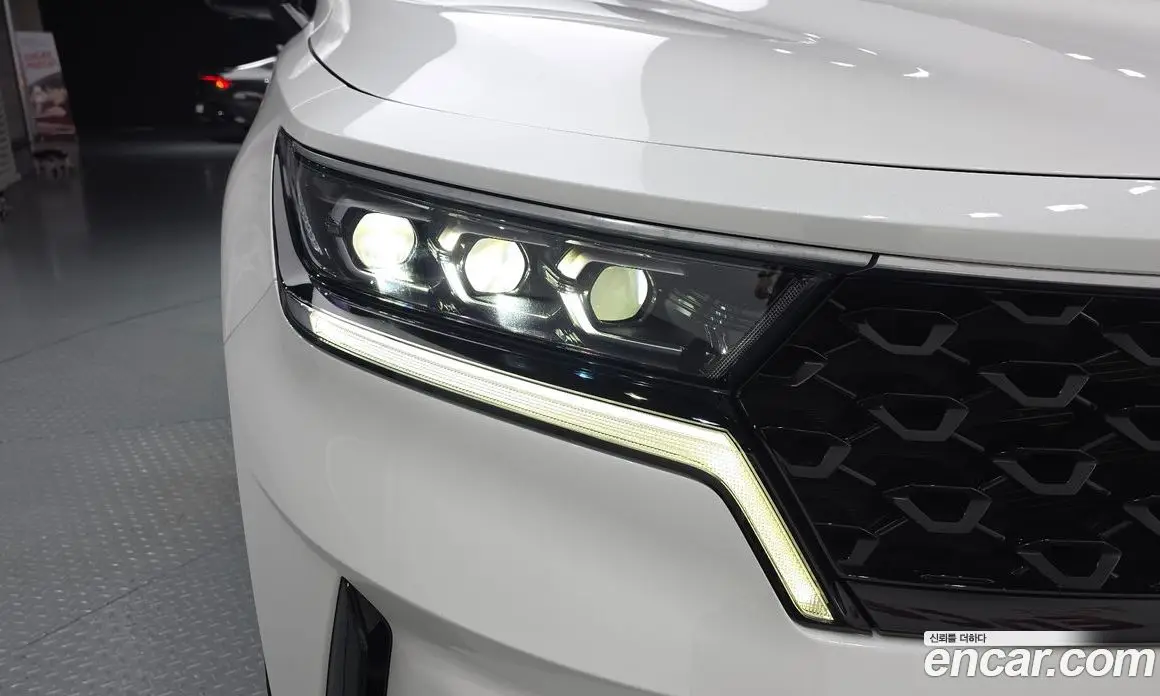 Kia Sorento 2023 2.2 автомат (гидро), фото 7